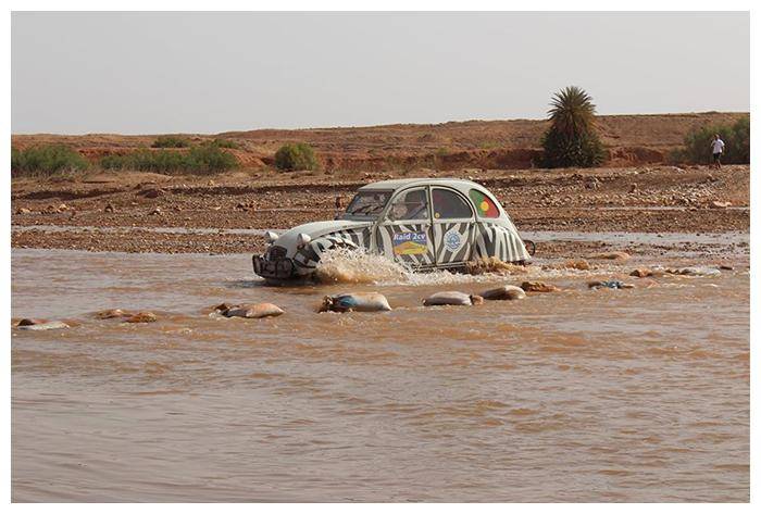 2cv raid maroc 629542870_10213232541946543_3644899141231850497_n